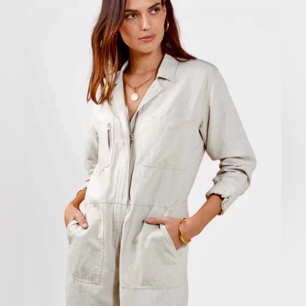 JUMPSUIT - women’s. Size M